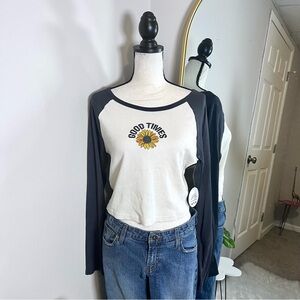 NWT Fct Basics Sunflower Cream & Gray Long Sleeve Cropped Top